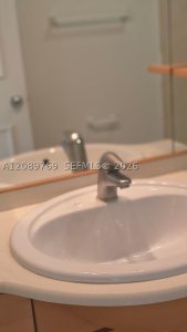 Aluguel de apartamento no Coastal Towers 921