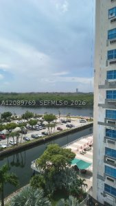 Aluguel de apartamento no Coastal Towers 921
