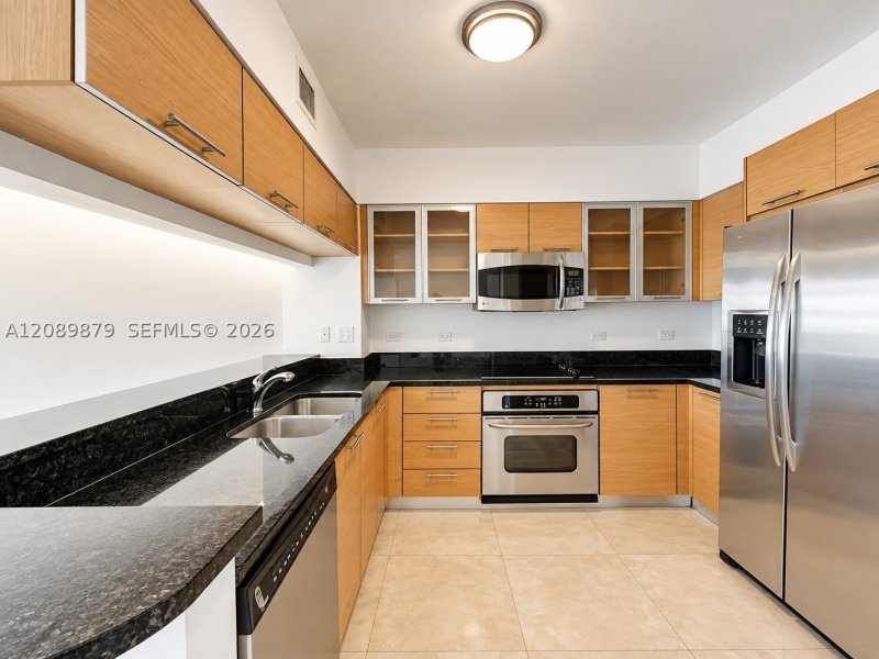 Apartment for rent at Brickell on the River North 1805
