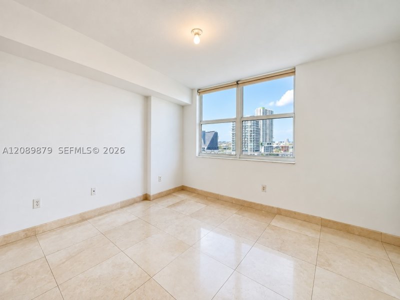 Apartment for rent at Brickell on the River North 1805