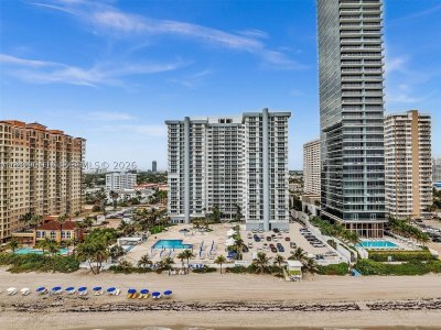 Comprar apartamento en Parker Plaza Estates 901