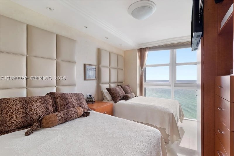 Alquiler de apartamento en Ocean Three 1906