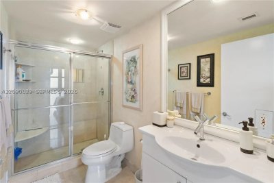 Alquiler de apartamento en Ocean Three 1906