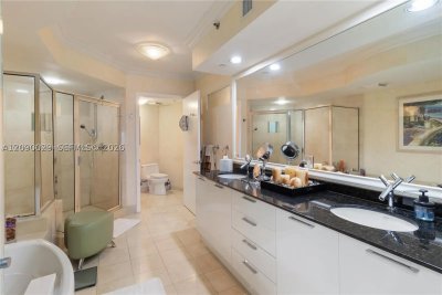 Alquiler de apartamento en Ocean Three 1906