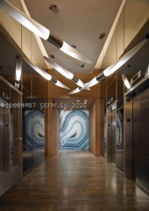 Comprar apartamento en Midtown Midblock 303