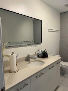 Comprar apartamento en Midtown Midblock 303