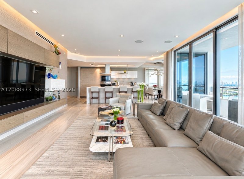 Comprar apartamento en Marina Palms Yacht Club 2210