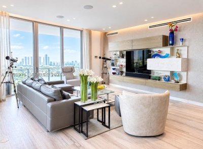 Comprar apartamento en Marina Palms Yacht Club 2210