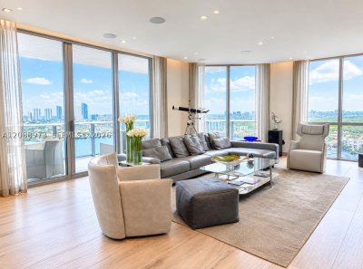 Comprar apartamento en Marina Palms Yacht Club 2210