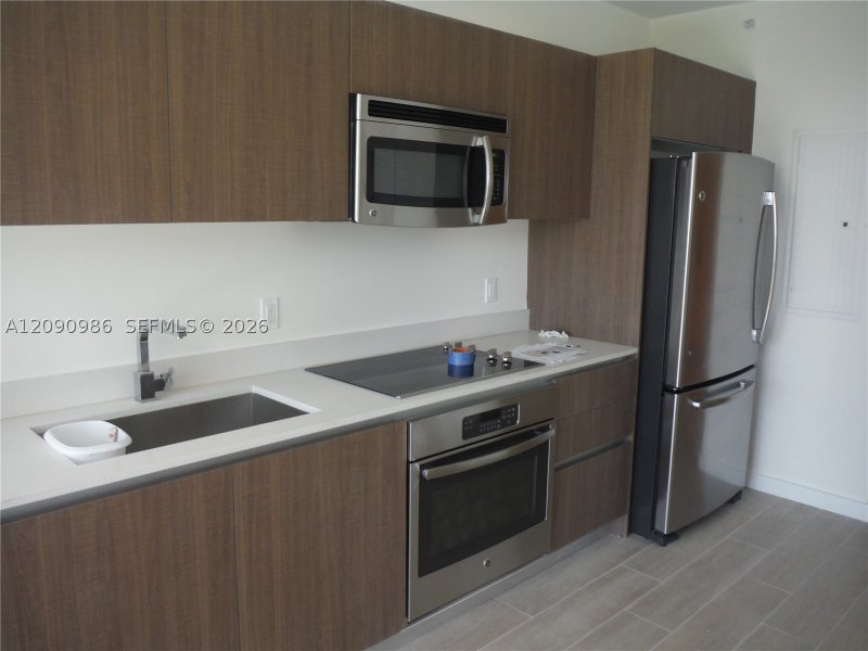 Condo for sale at Le Parc at Brickell 811