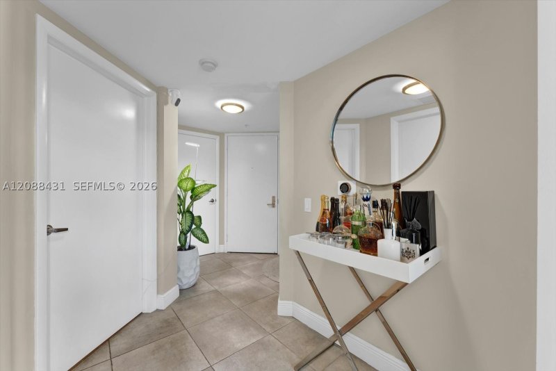 Condo for sale at Brickell on the River South 801