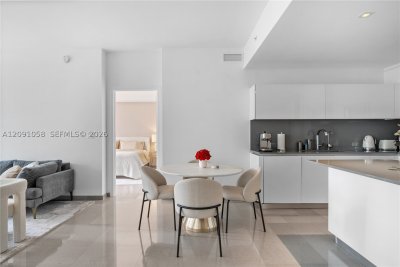 Comprar apartamento no Brickell City Centre Rise 809