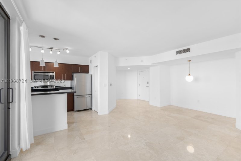 Condo for sale at Waverly 1111