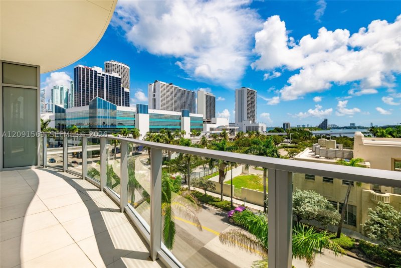 Apartment for rent at Casa Bella 405