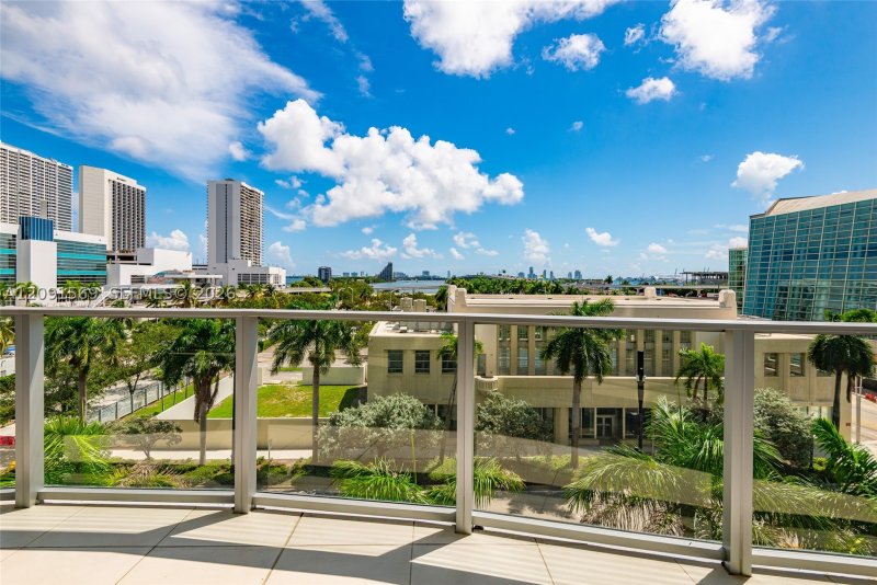Apartment for rent at Casa Bella 405