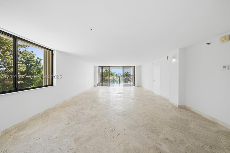 Alquiler de apartamento en Coconut Grove Bayshore 4A
