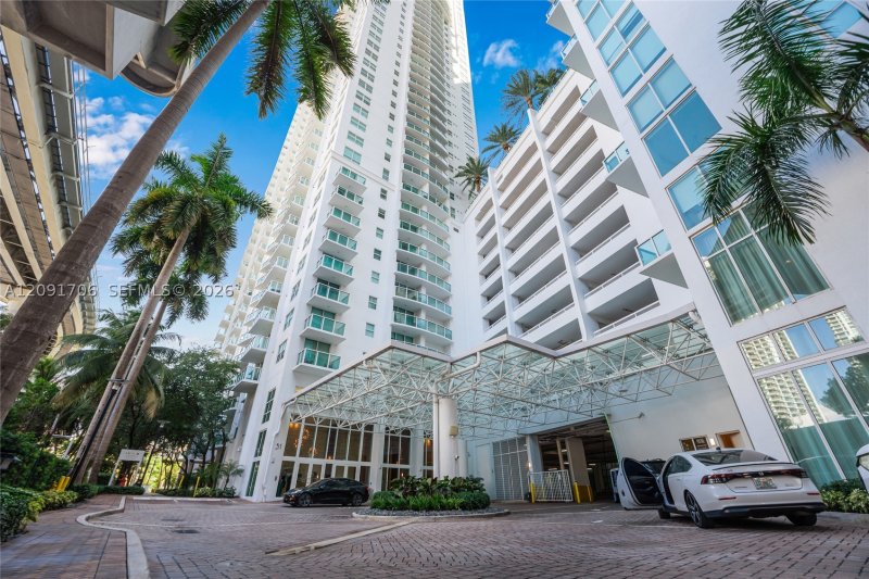Condo for sale at Brickell on the River North 409
