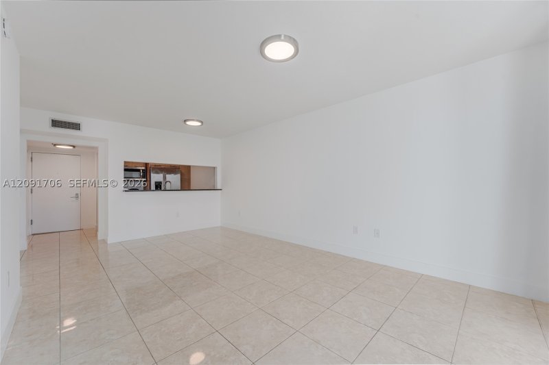 Condo for sale at Brickell on the River North 409
