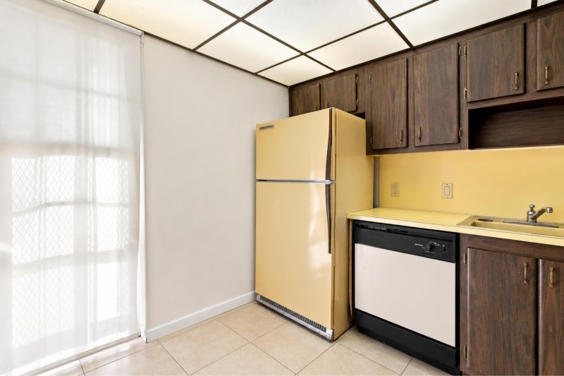 Condo for sale at Biscaya 609