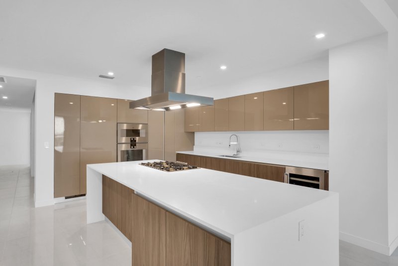 Property photo # 4