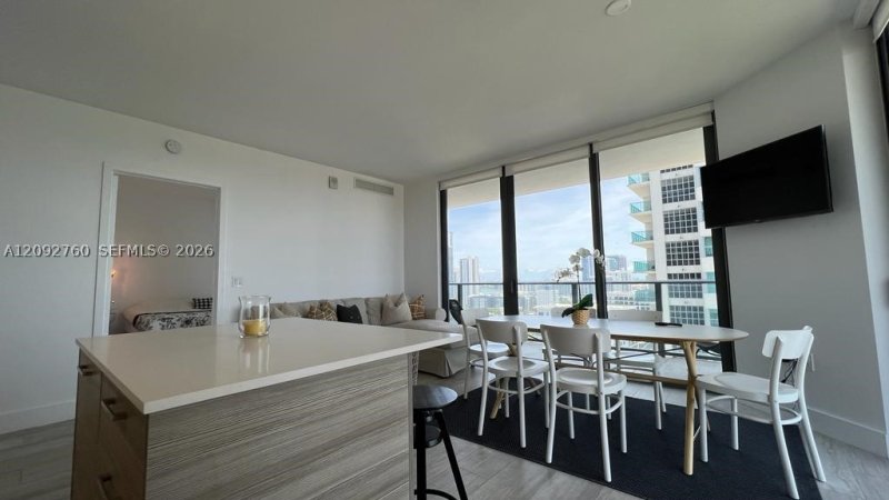 Alquiler de apartamento en Hyde Midtown 2001