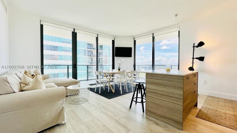 Alquiler de apartamento en Hyde Midtown 2001