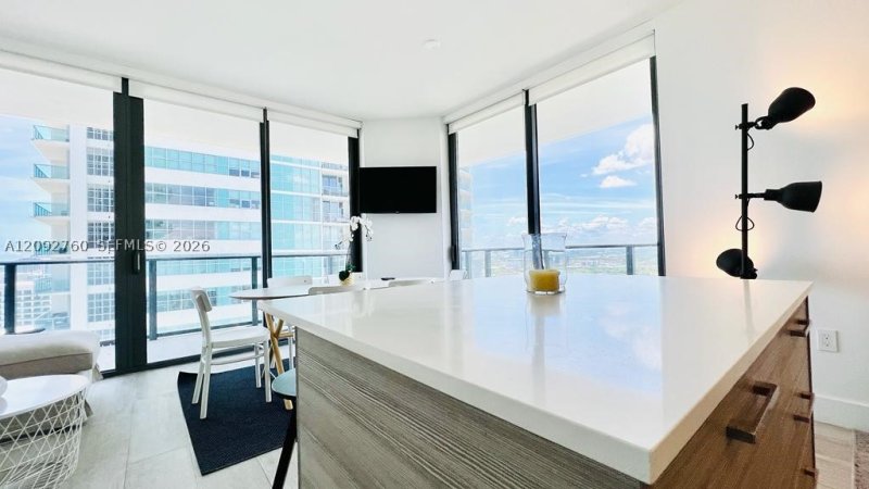 Alquiler de apartamento en Hyde Midtown 2001