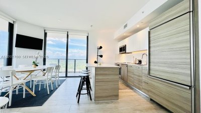 Alquiler de apartamento en Hyde Midtown 2001