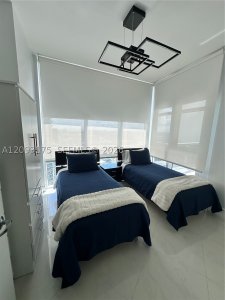 Aluguel de apartamento no Trump Royale 4505