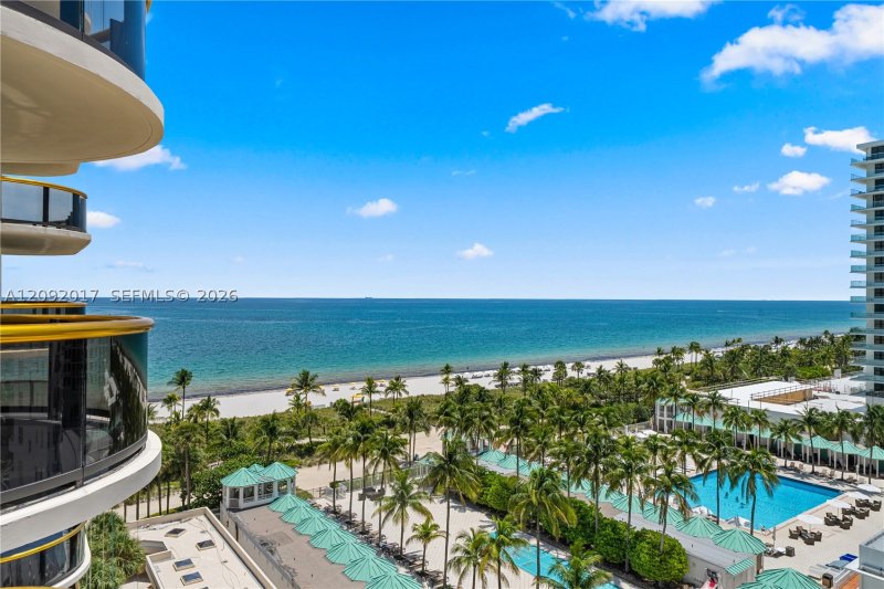 Condo for sale at Bal Harbour Tower Condo 9J