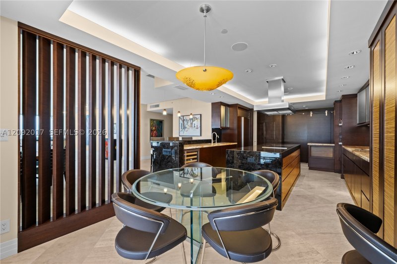 Condo for sale at Bal Harbour Tower Condo 9J