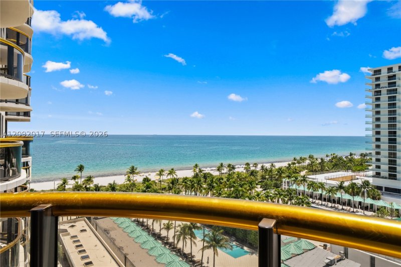 Condo for sale at Bal Harbour Tower Condo 9J