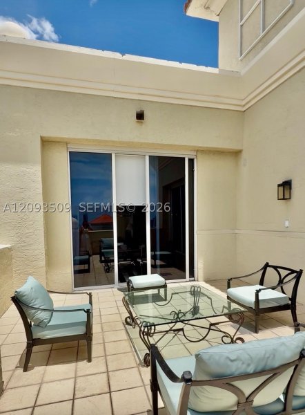 Comprar apartamento en Turnberry On The Green TS-03