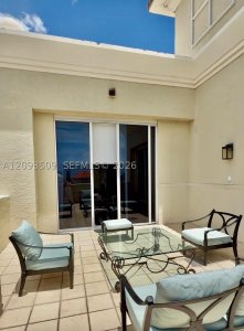 Comprar apartamento en Turnberry On The Green TS-03