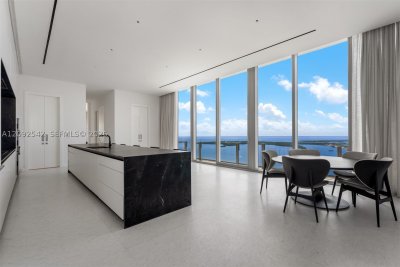 Comprar apartamento no Aston Martin Residences 5801C