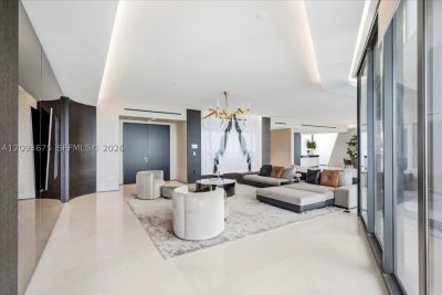 Alquiler de apartamento en One Thousand Museum 4102