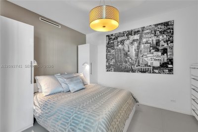 Aluguel de apartamento no Crystal House 7A