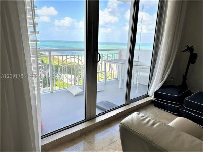 Aluguel de apartamento no Corinthian Condo 14E