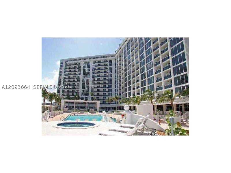 Apartment for rent at Harbour House 715