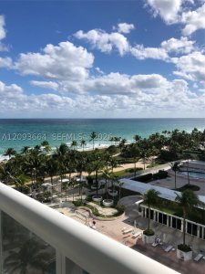 Aluguel de apartamento no Harbour House 715