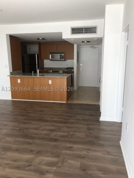 Apartment for rent at Harbour House 715