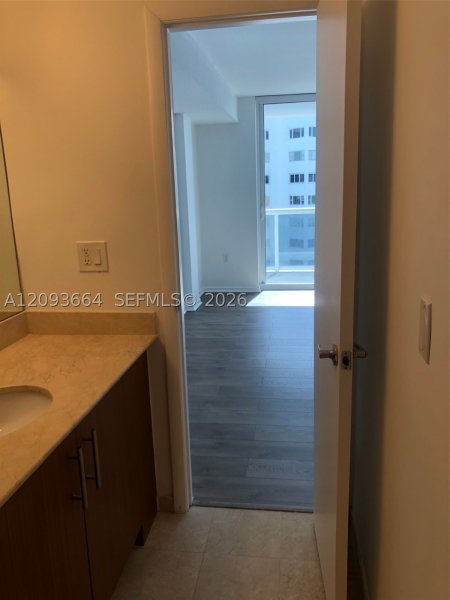 Apartment for rent at Harbour House 715