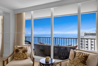 Comprar apartamento no Plaza South 18N