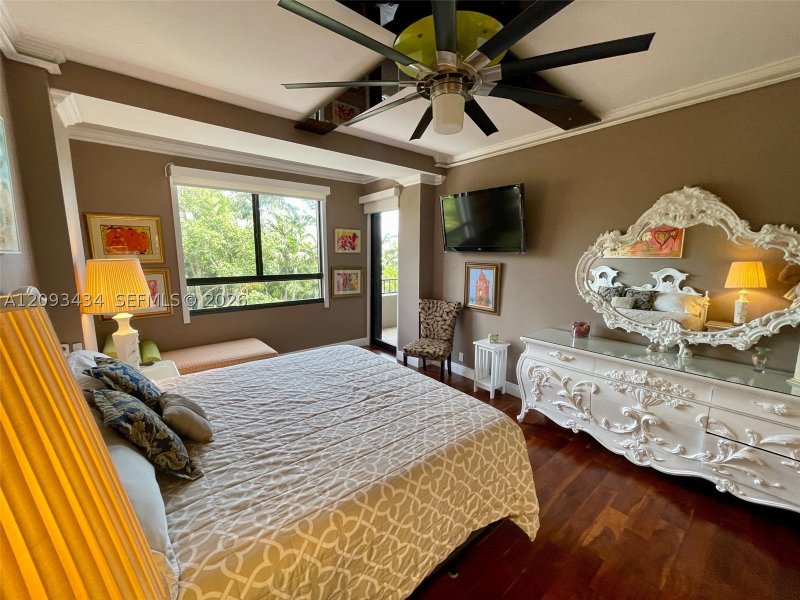Property photo # 9