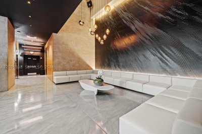 Comprar apartamento no Centro Condo 2606