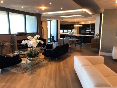 Aluguel de apartamento no Porsche Design Tower 2903