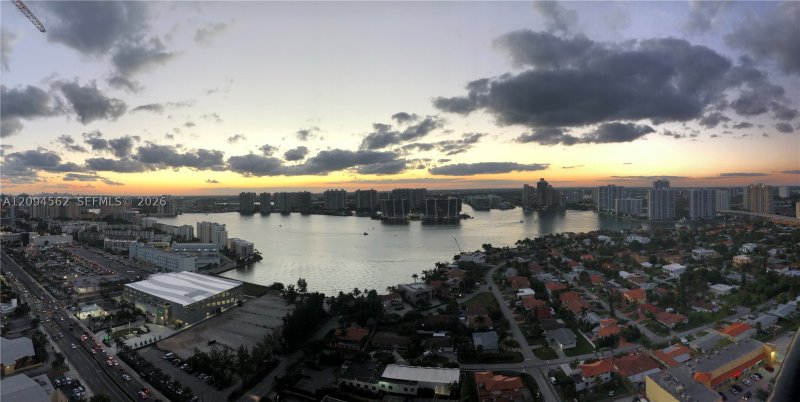 Aluguel de apartamento no Porsche Design Tower 2903