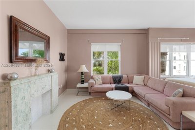 Comprar apartamento no Helen Mar 3B