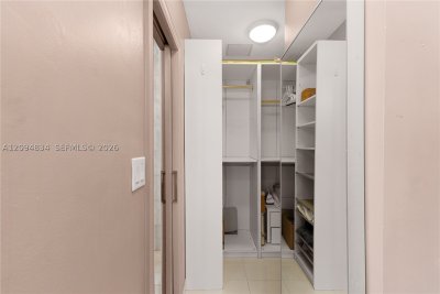 Comprar apartamento no Helen Mar 3B