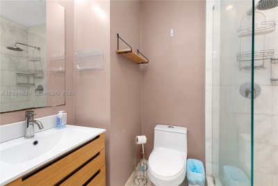 Comprar apartamento no Helen Mar 3B